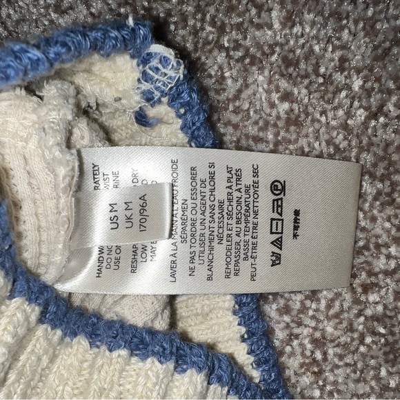 Free People Geo Party Pullover sweater size Medium - Picture 9 of 9